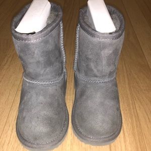 Authentic Toddler Classic II Uggs